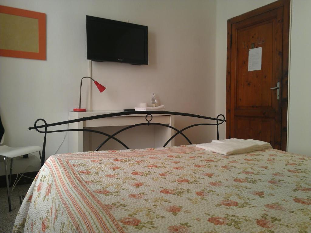 Vicolo Dell'oro *